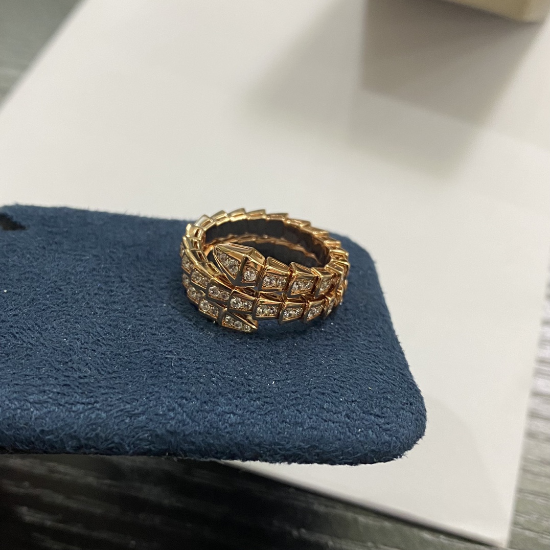 Serpenti Viper Ring Diamonds two-coil