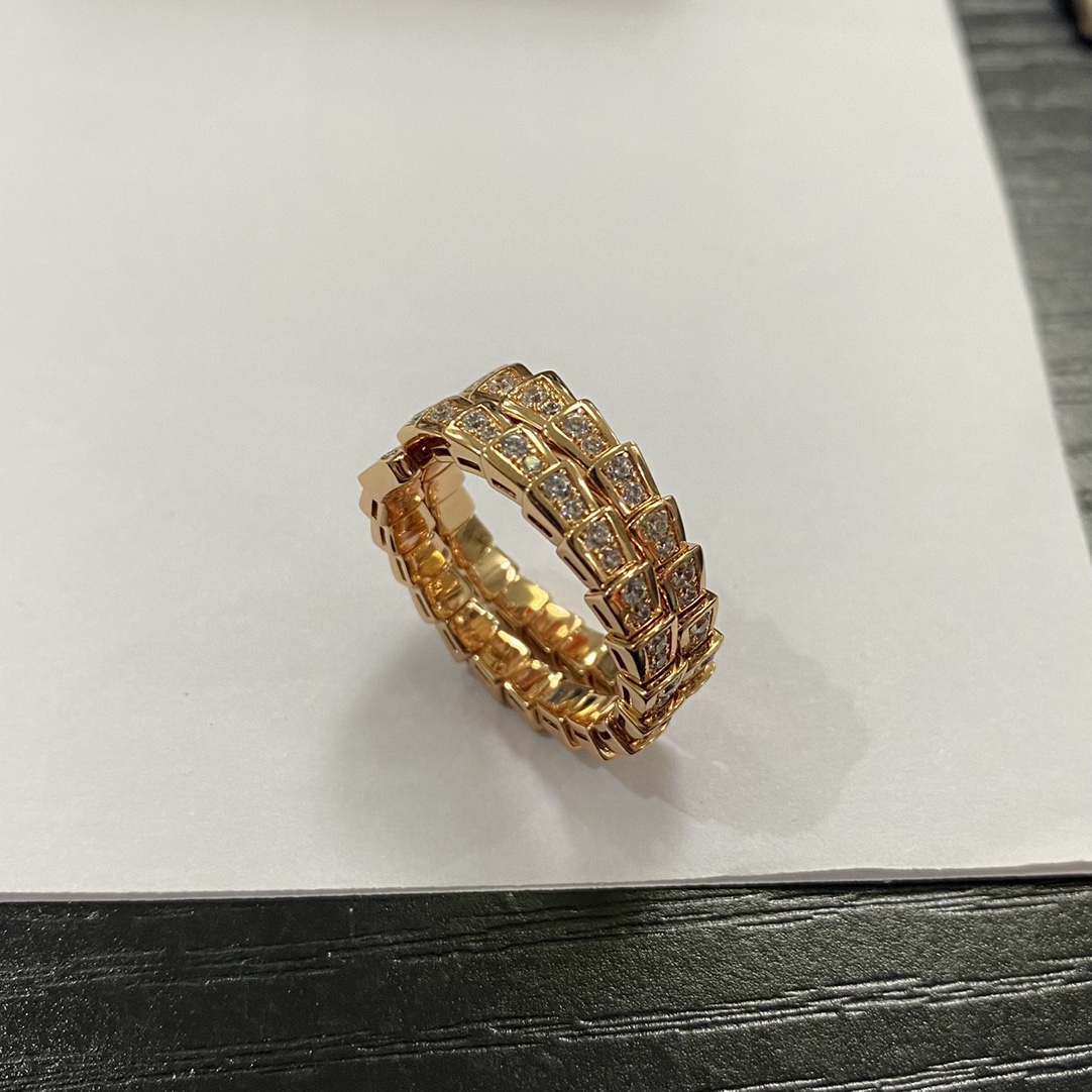 Serpenti Viper Ring Diamonds two-coil