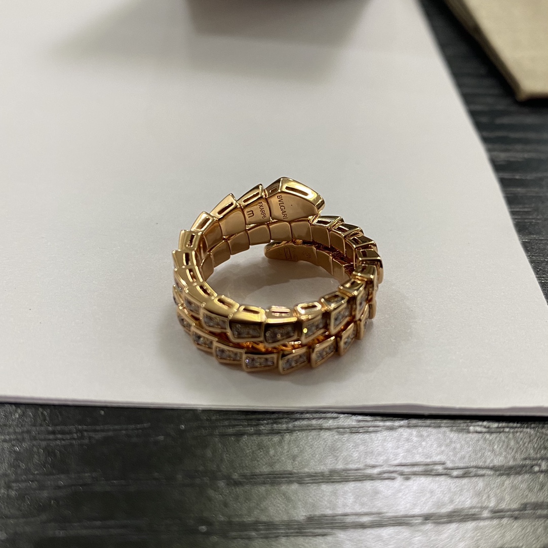 Serpenti Viper Ring Diamonds two-coil