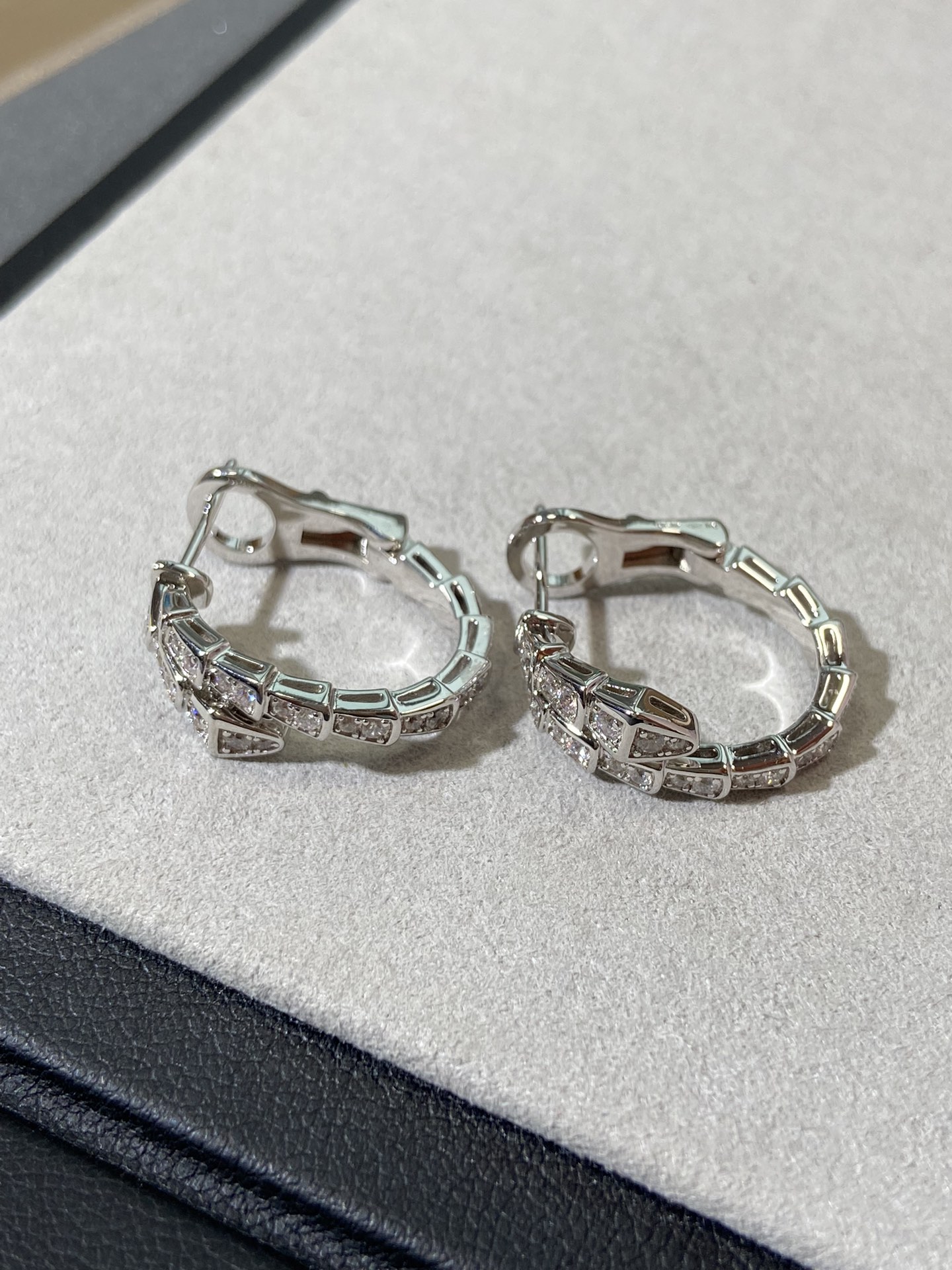 Serpenti Viper Earrings  Diamonds