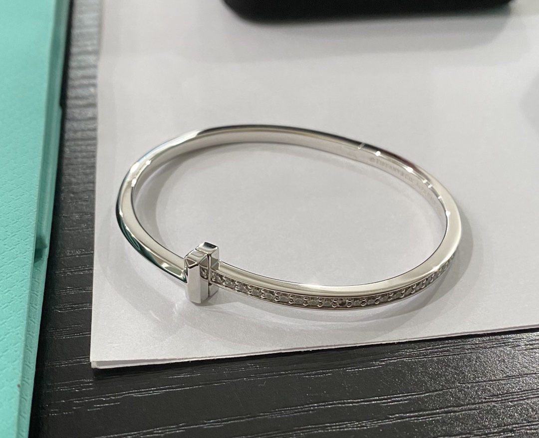 T T1 Hinged Bangle Diamonds Narrow