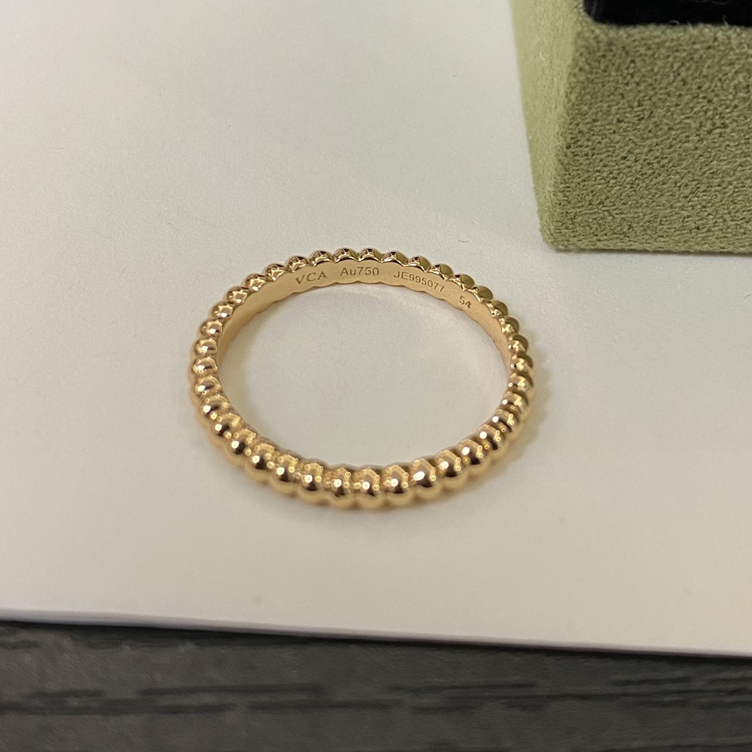 Perlée Pearls of Gold Ring Small Model