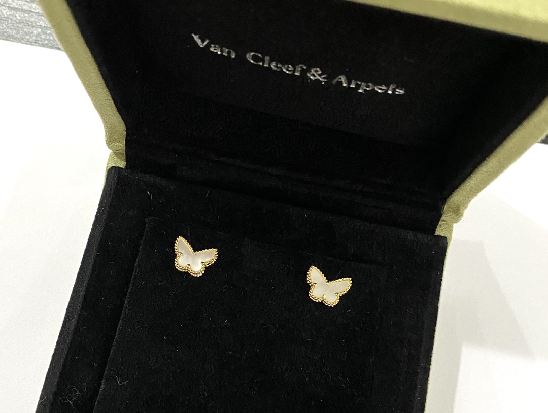 Sweet Butterflies Earstuds