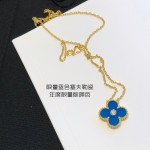 1 motif necklace 